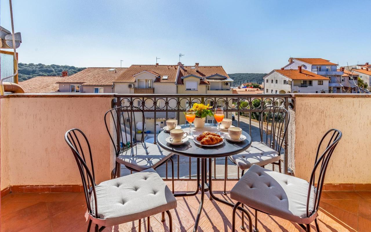 Apartment Green Pula, Family Friendly, Comfortable, Free Parking And Wifi Exterior foto